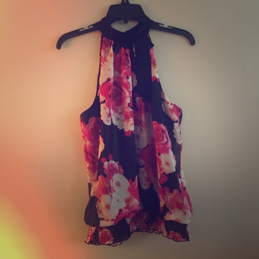 sleeveless blouse